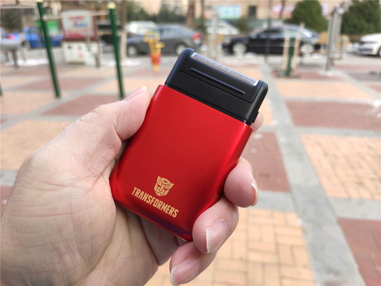 须眉剃须刀变形金刚,须眉变形金刚版剃须刀