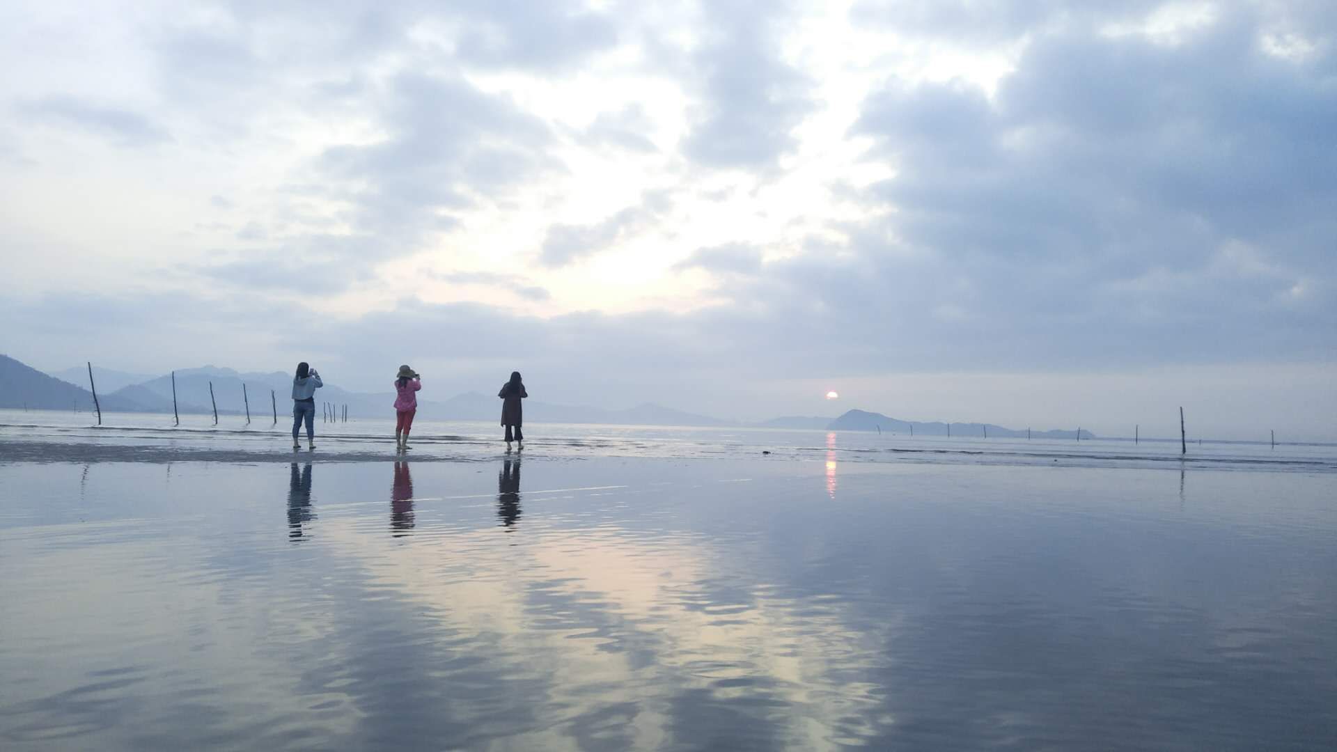 广东必去的沙滩旅游景点,广东十个露营的海岛