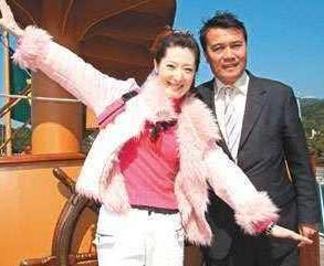 最性感潘金莲因癌症切除乳房，从亚洲第一美胸沦为东莞拉面妹