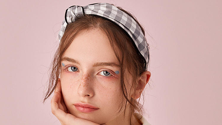 气质女神发型发带怎么扎,发带应该怎么戴才好看