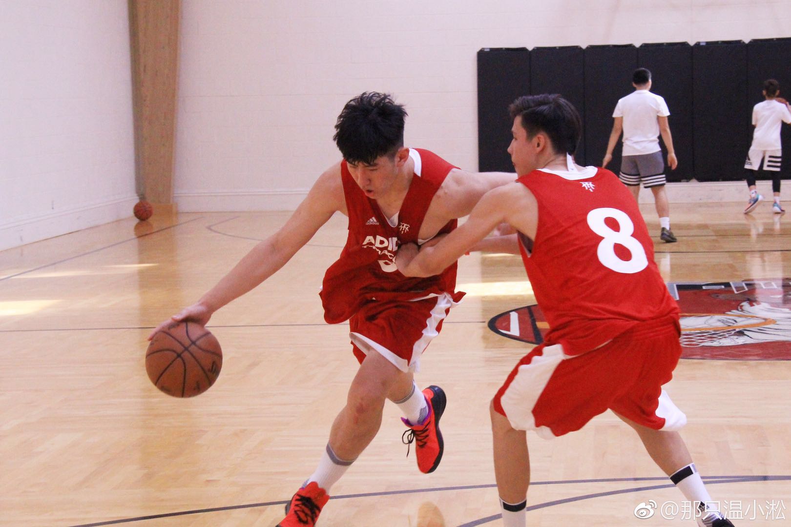 宏远+光明出品内线加盟清华男篮，他只愿做第一个自己