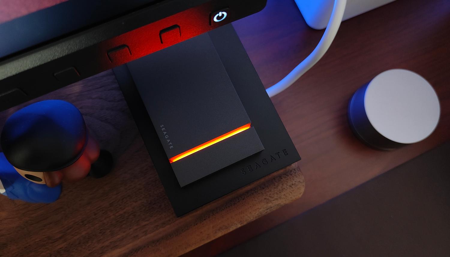 游戏宅理想桌面,电竞头戴式耳机rog棱镜s