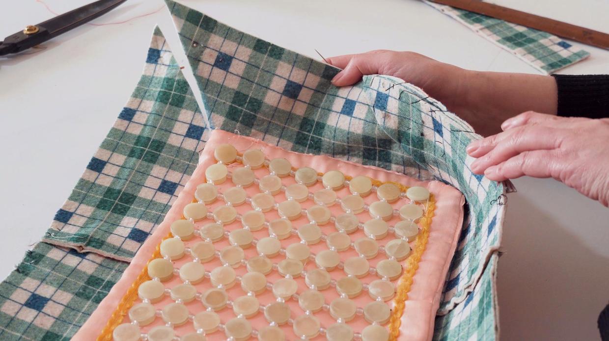 电热毯坏了怎么修复,电热毯坏了可以剪掉吗