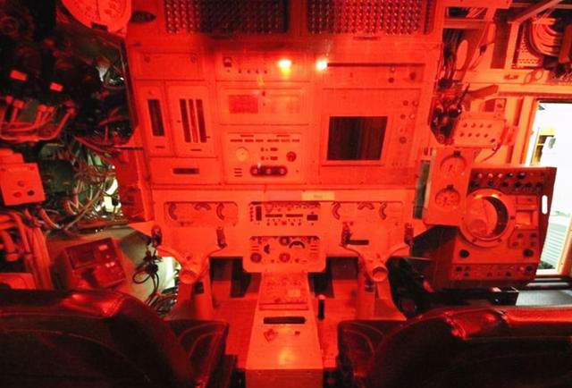 环境差工资待遇低,潜艇兵的真实待遇