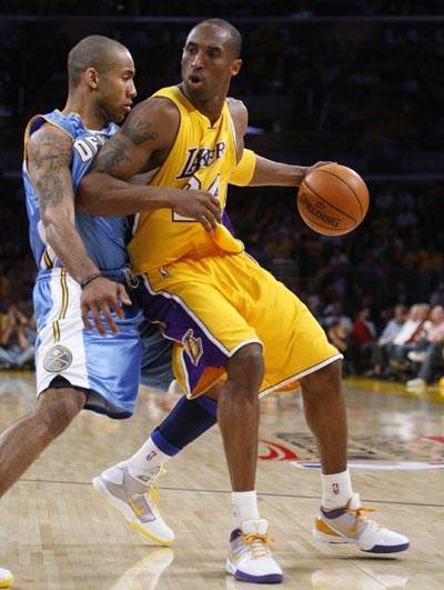 阿里扎09西决致命抢断,2009阿里扎逆天抢断视频