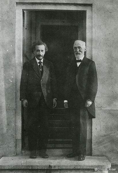 经典力学和微观力学,量子电动力学和经典电动力学