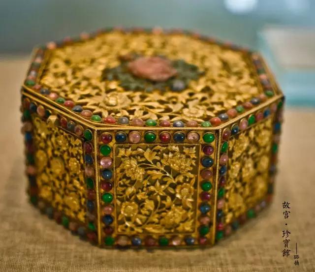 故宫国宝级文物,故宫有个珍宝馆顶级国宝奢华至极