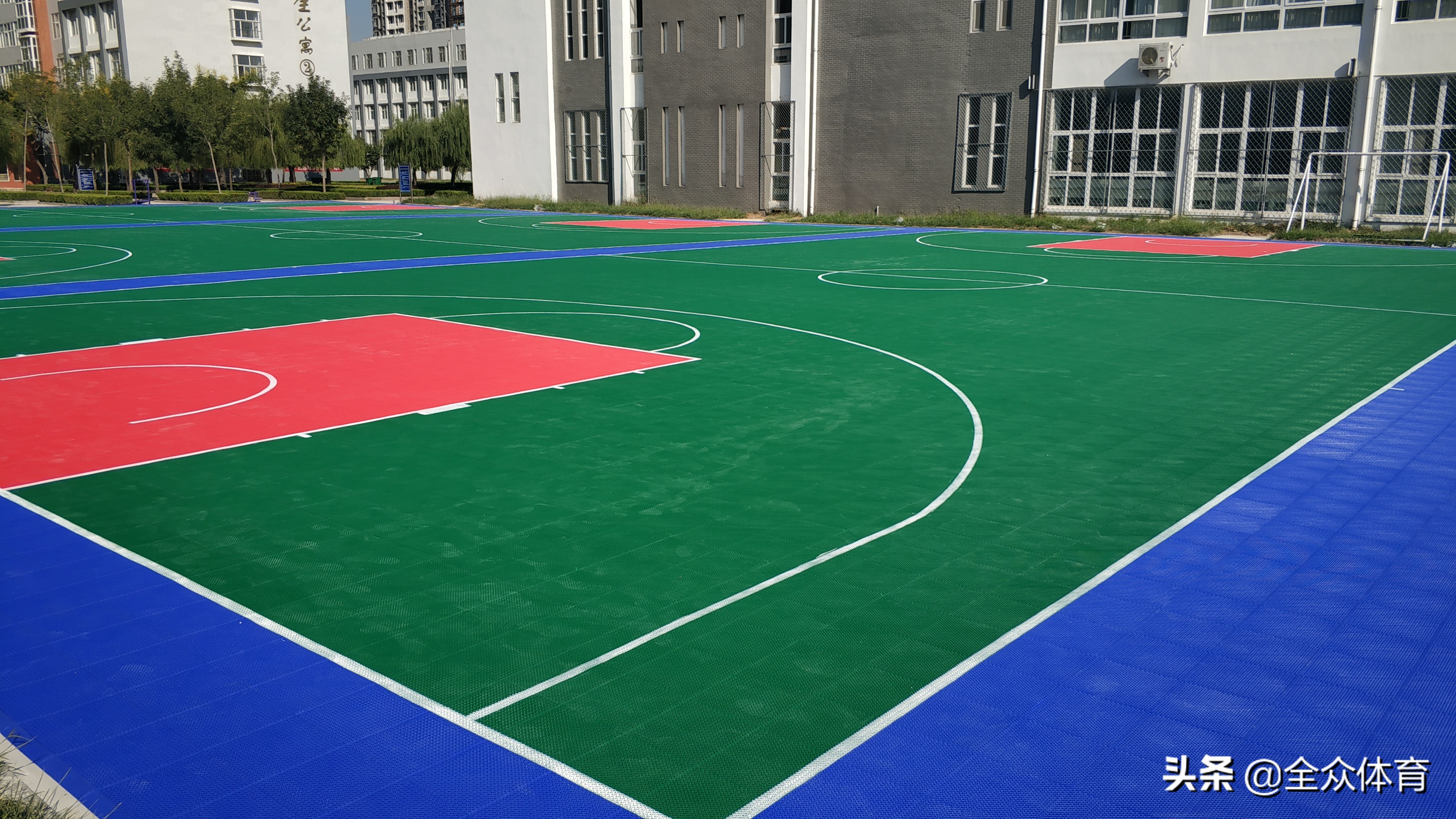 悬浮地板篮球场厚度,悬浮地板和硅pu篮球场造价