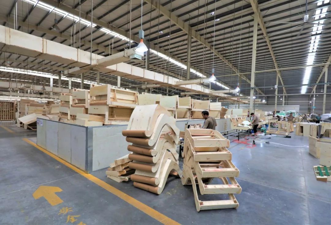 家具卖场内幕,红星美凯龙家具代工厂