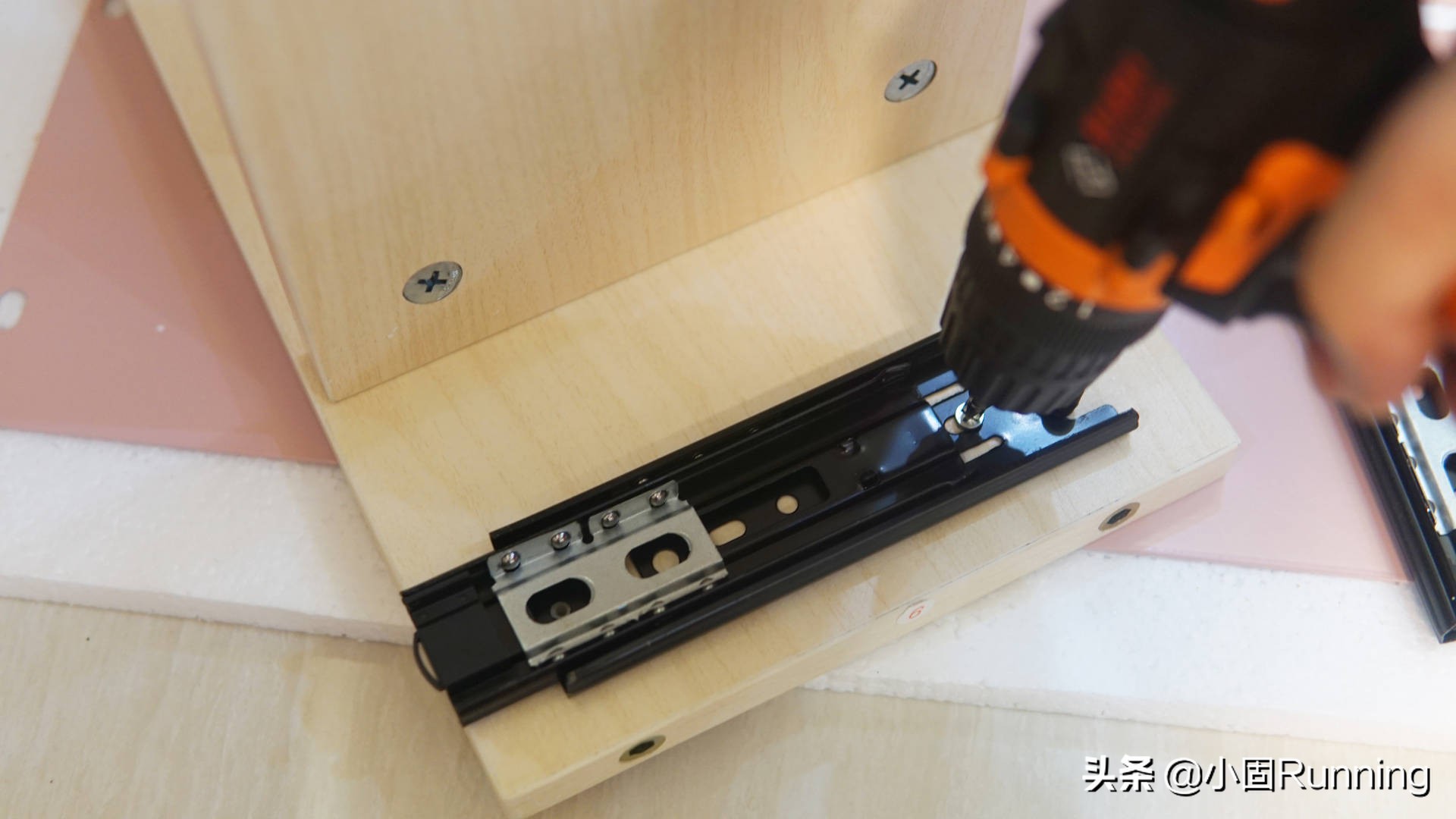 女儿小红花,儿童桌椅学习桌椅1-3岁可以画画