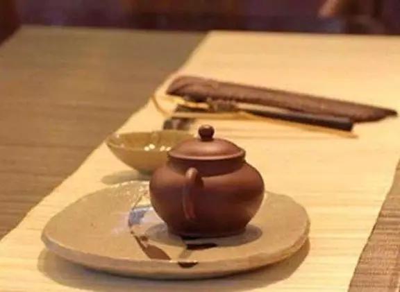 如何更优雅的泡出一杯好茶？不妨亲身感受“湿泡法”与“干泡法”