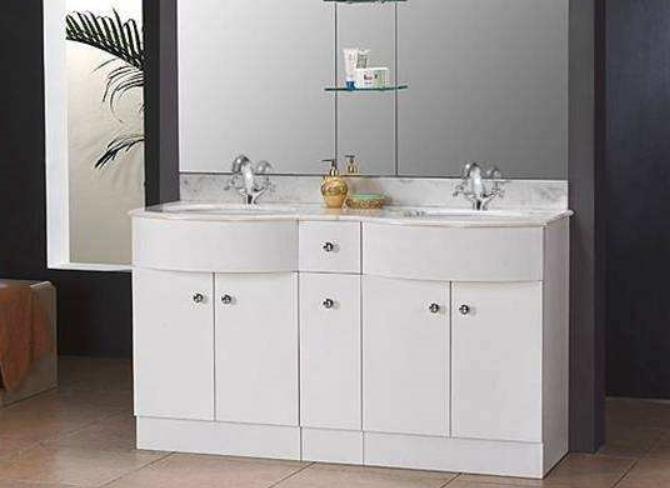 卫生间浴室柜和橱柜材质有啥区别,卫生间浴室柜怎么装实用又好看