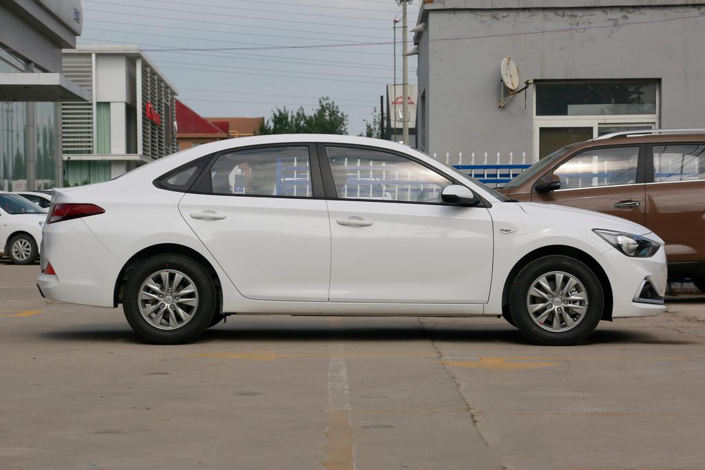 2020款悦动炫酷手动多少钱,2021款现代悦动自动挡省油吗