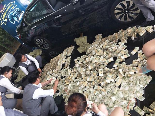 一般汽车4s店一年能卖多少车,4s店一个月大概能卖多少车