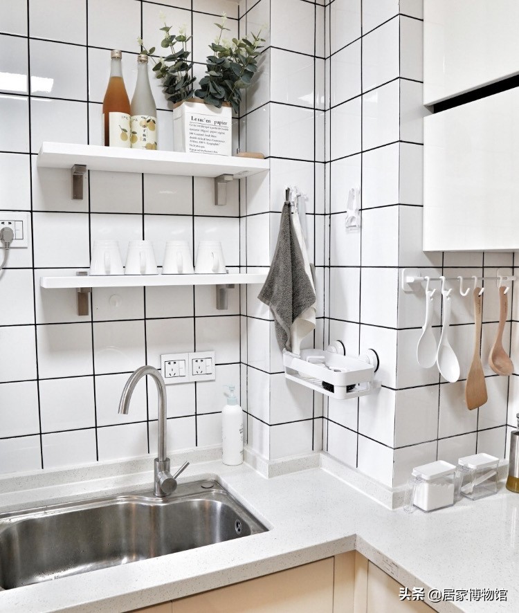 免打孔收纳神器到底好用吗,免打孔安装方便收纳整理不占空间