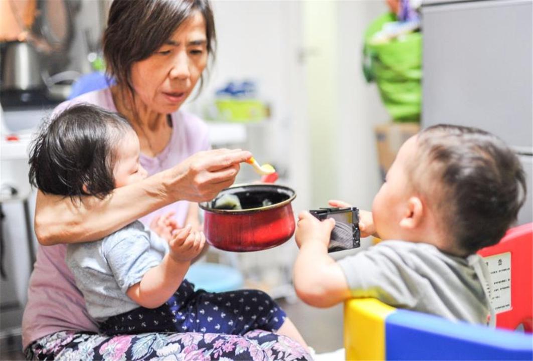 两岁宝宝牙疼但是牙医看了没事,妈妈我牙疼了原版