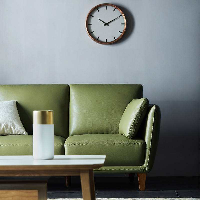 家庭装修，沙发选择真皮还是布艺？这四点对比，解开你的疑虑