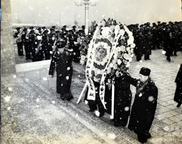 为志愿军烈士墓和毛岸英烈士墓写碑文的罗继五