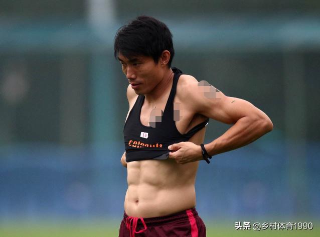 郑智为中国足球做些什么,中国足球永远的骄傲郑智