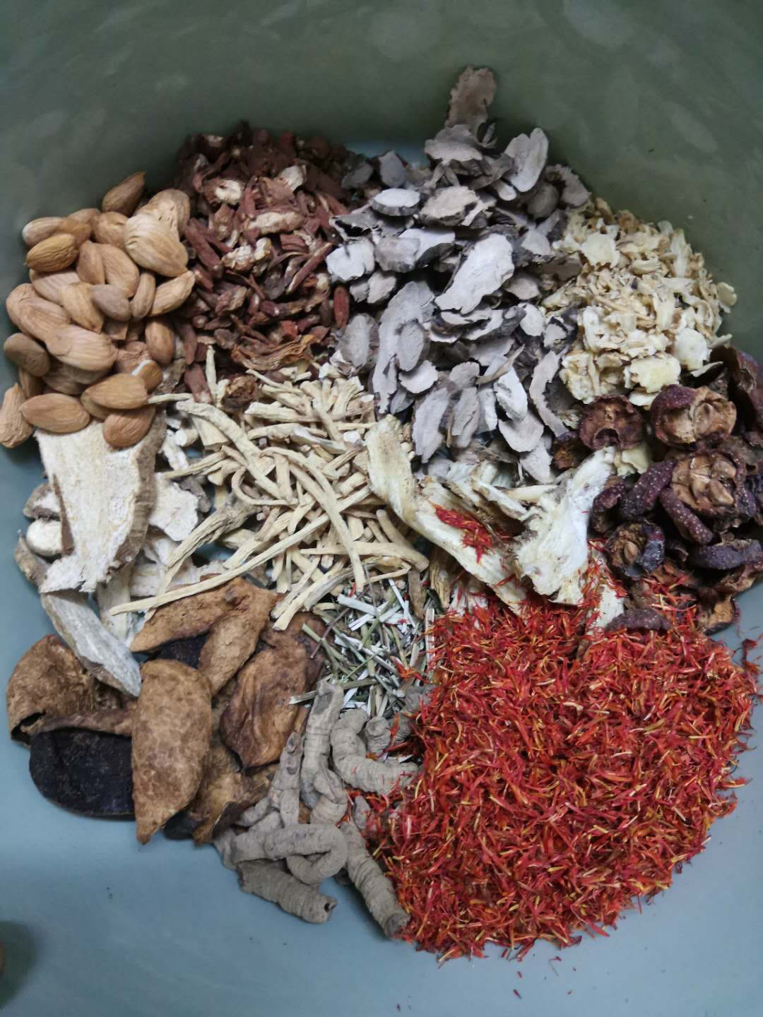 心脑血管疾病，中医以化瘀为君，行气补血为臣