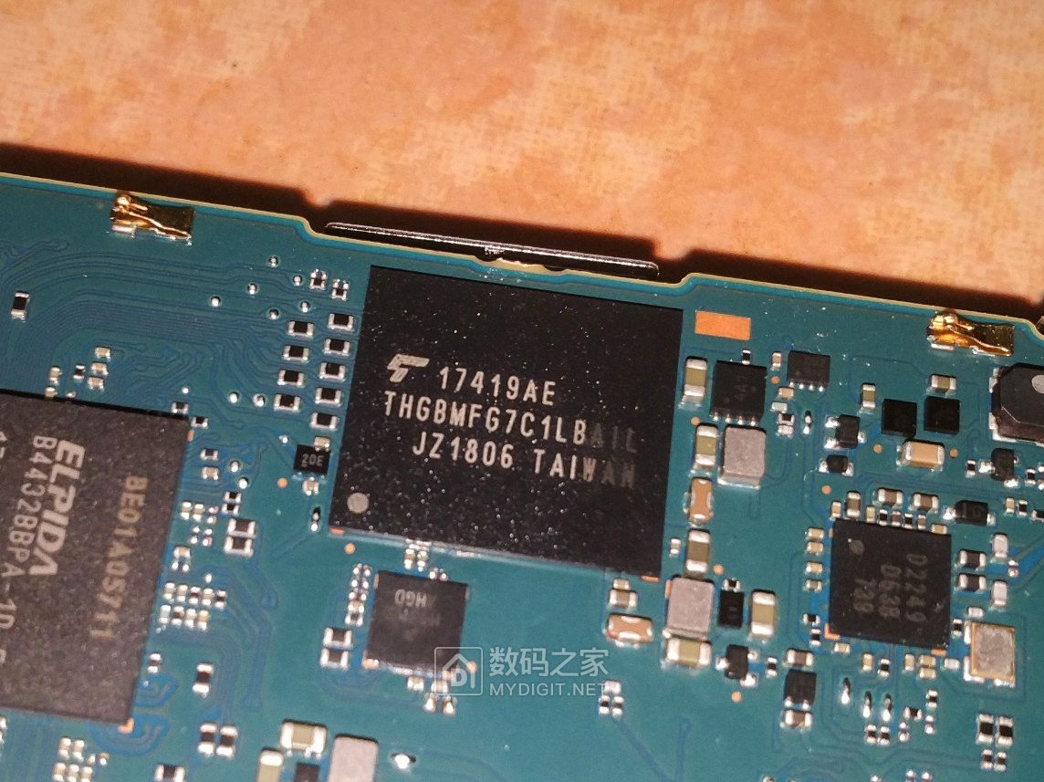 售价1000元的索尼NW-A45无损音乐*放播**器拆解！对比NW-A35主板图