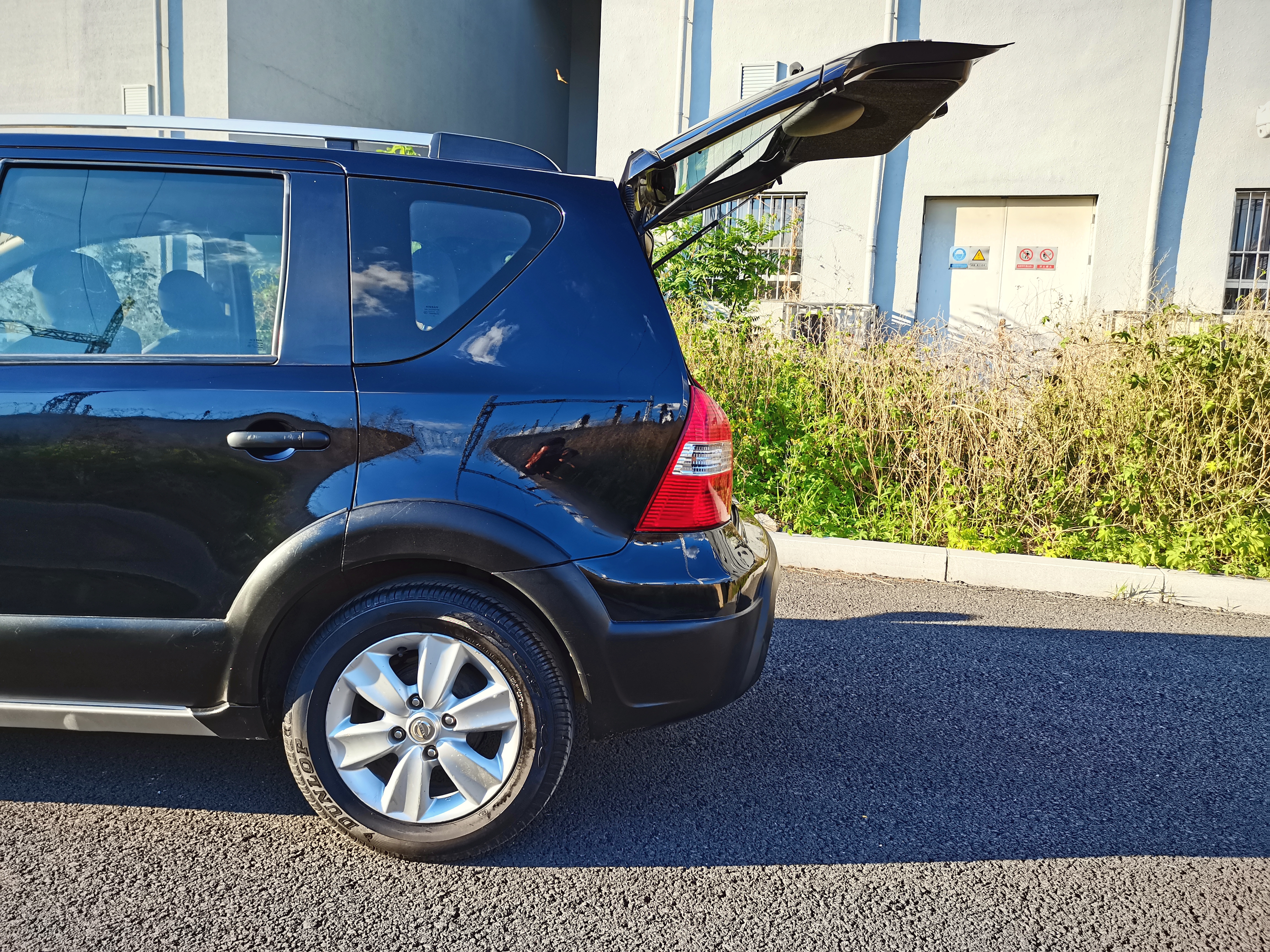 日产骊威2010落地价多少钱,10年日产骊威手动全能