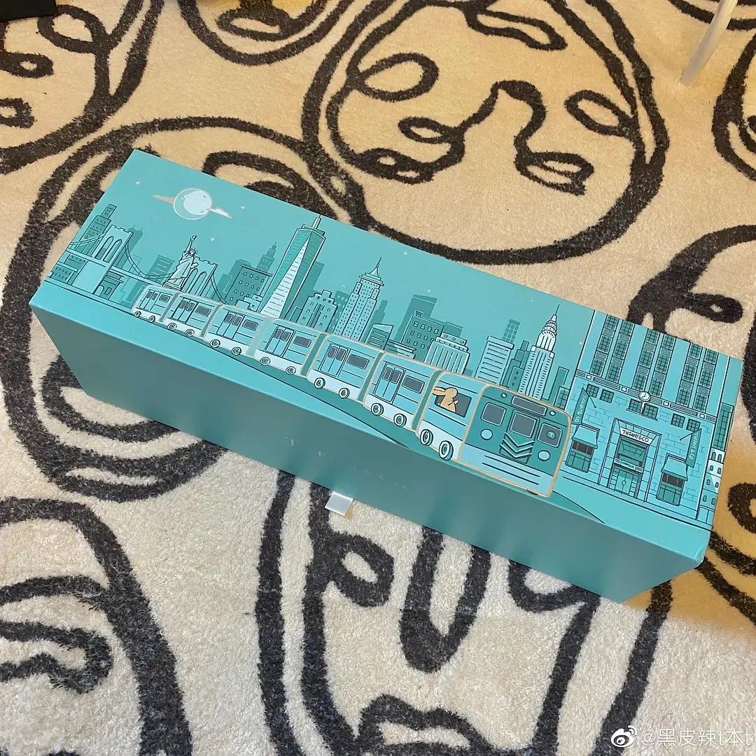 太奢侈了!LV、迪奥、爱马仕的月饼,美到不忍心吃