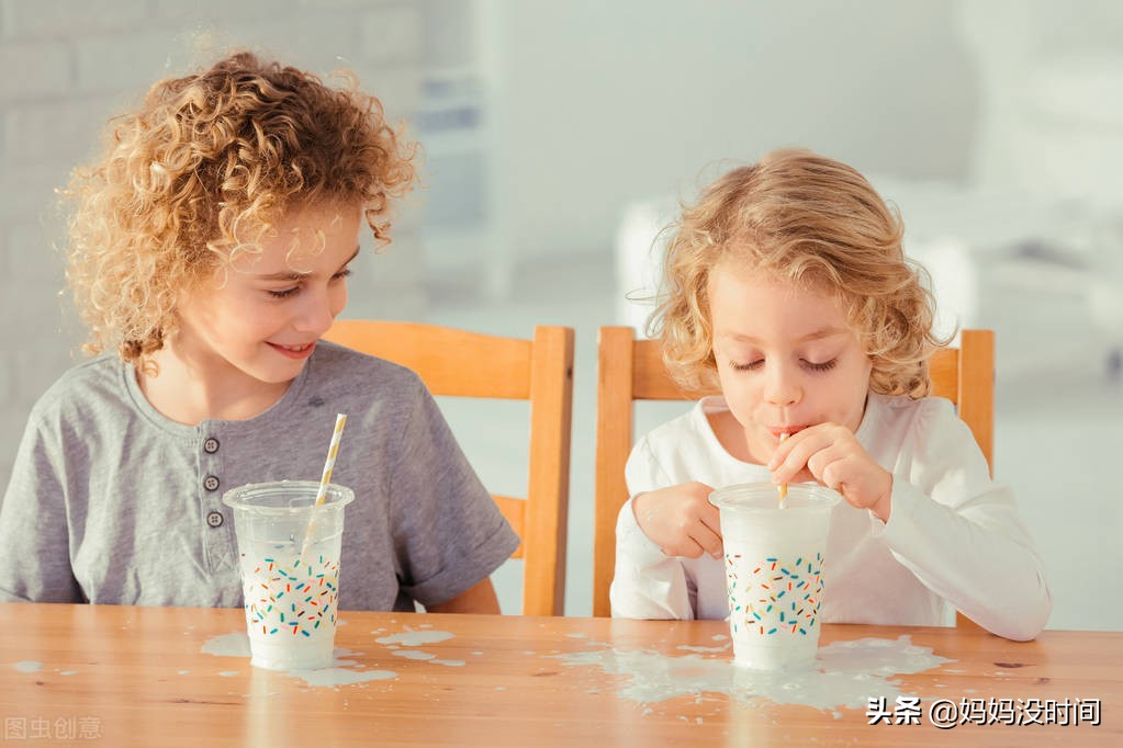 孩子总是不听话该怎么教育,幼儿园老师怎么管教不听话的孩子