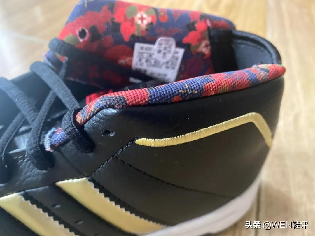 詹姆斯科比鸳鸯鞋,詹姆斯历年全明星上脚球鞋