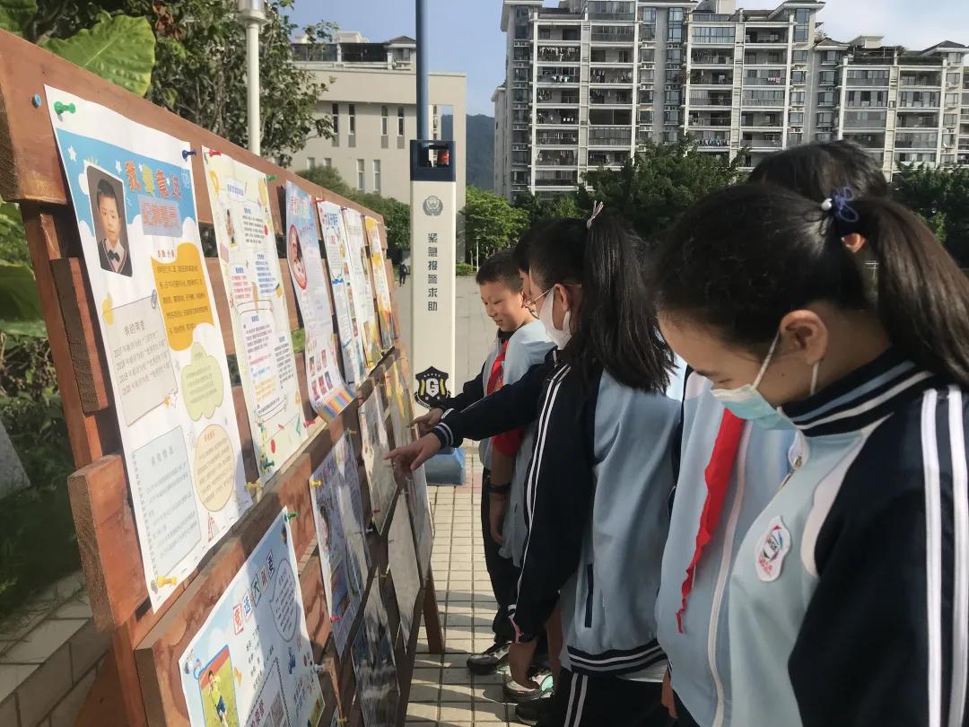 “展翅中国梦，腾飞我少年”福州市晋安区实验小学“从小学先锋，长大做先锋”少先队建队日系列活动简报