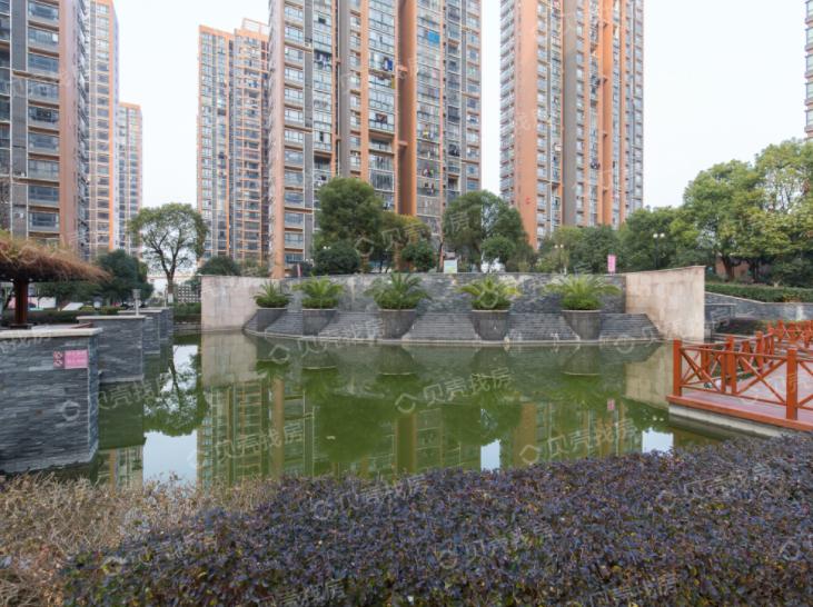 精装二手房100万,91平三房二卫南向精装96万快来抢