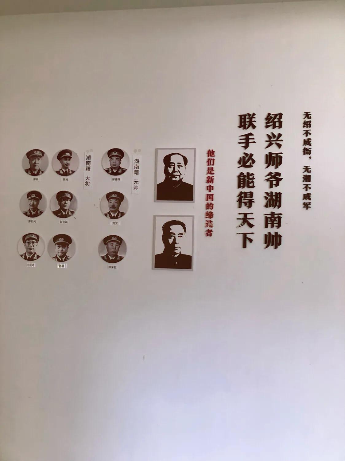 听戏享受这悠闲时光,听戏喝酒自在逍遥