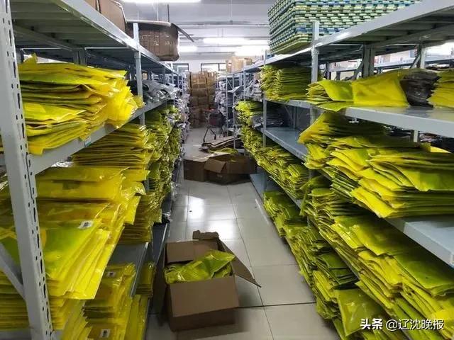 小伙给女友买包,小伙为女朋友买包被骗