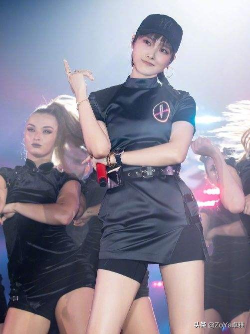 李宇春曾经舍近求远如今尽皆坦途,李宇春无价之姐乘风破浪