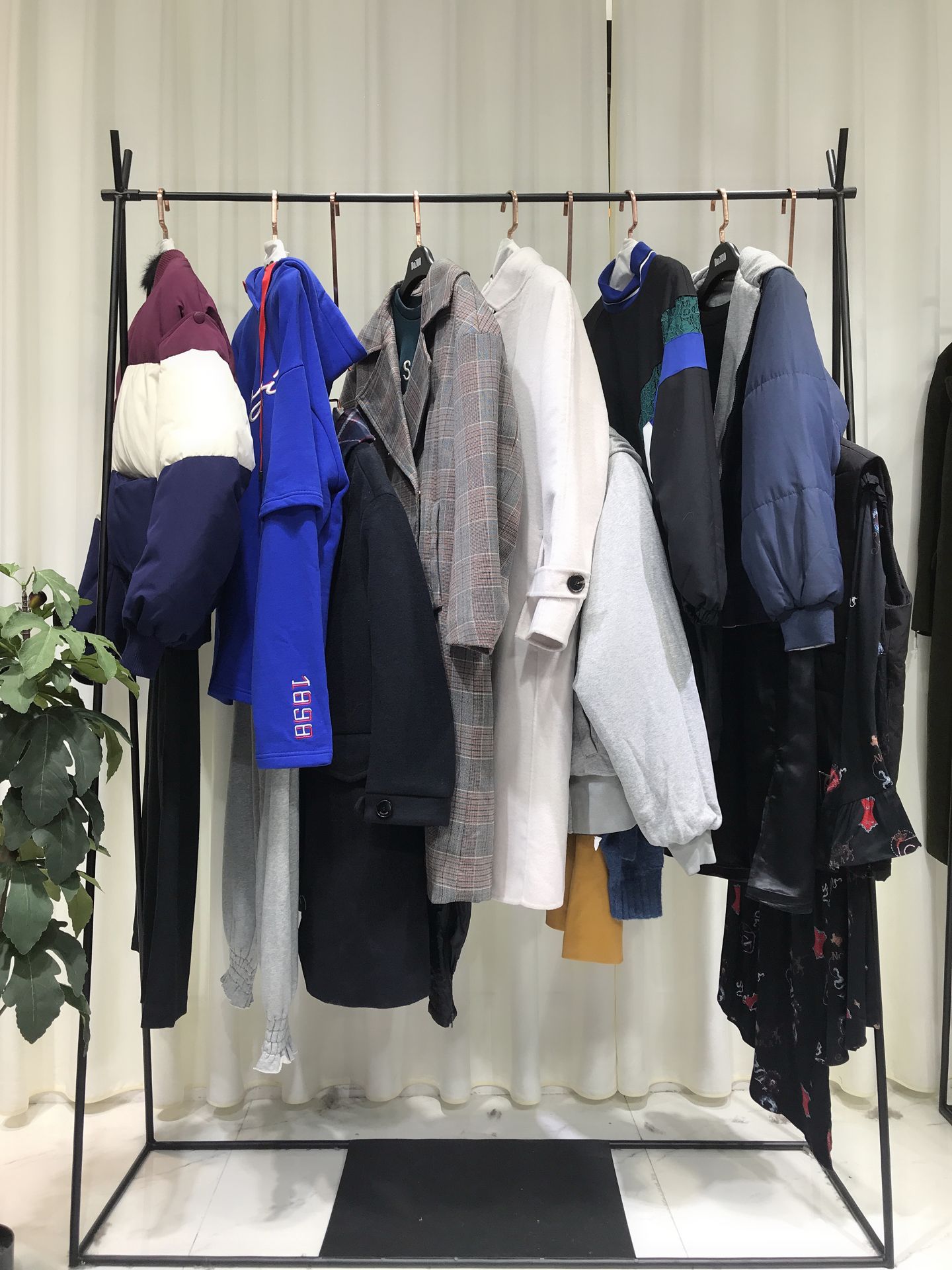 太平鸟清仓打折女装冬装,新款太平鸟冬装专柜