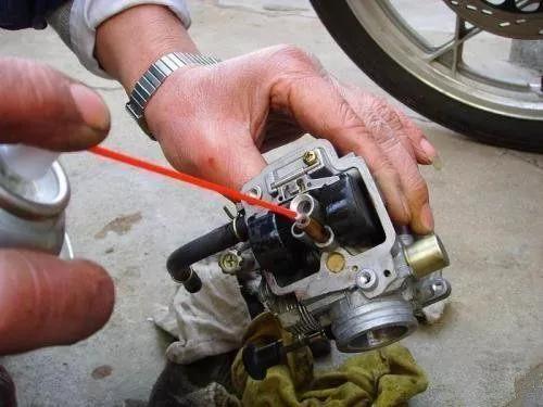 电喷为什么比化油器好,电喷为什么比直喷费油