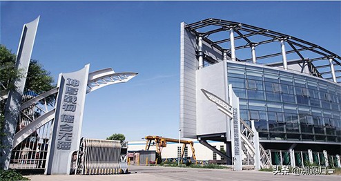 光正集团与爱尔眼科,爱尔眼科与光正眼科