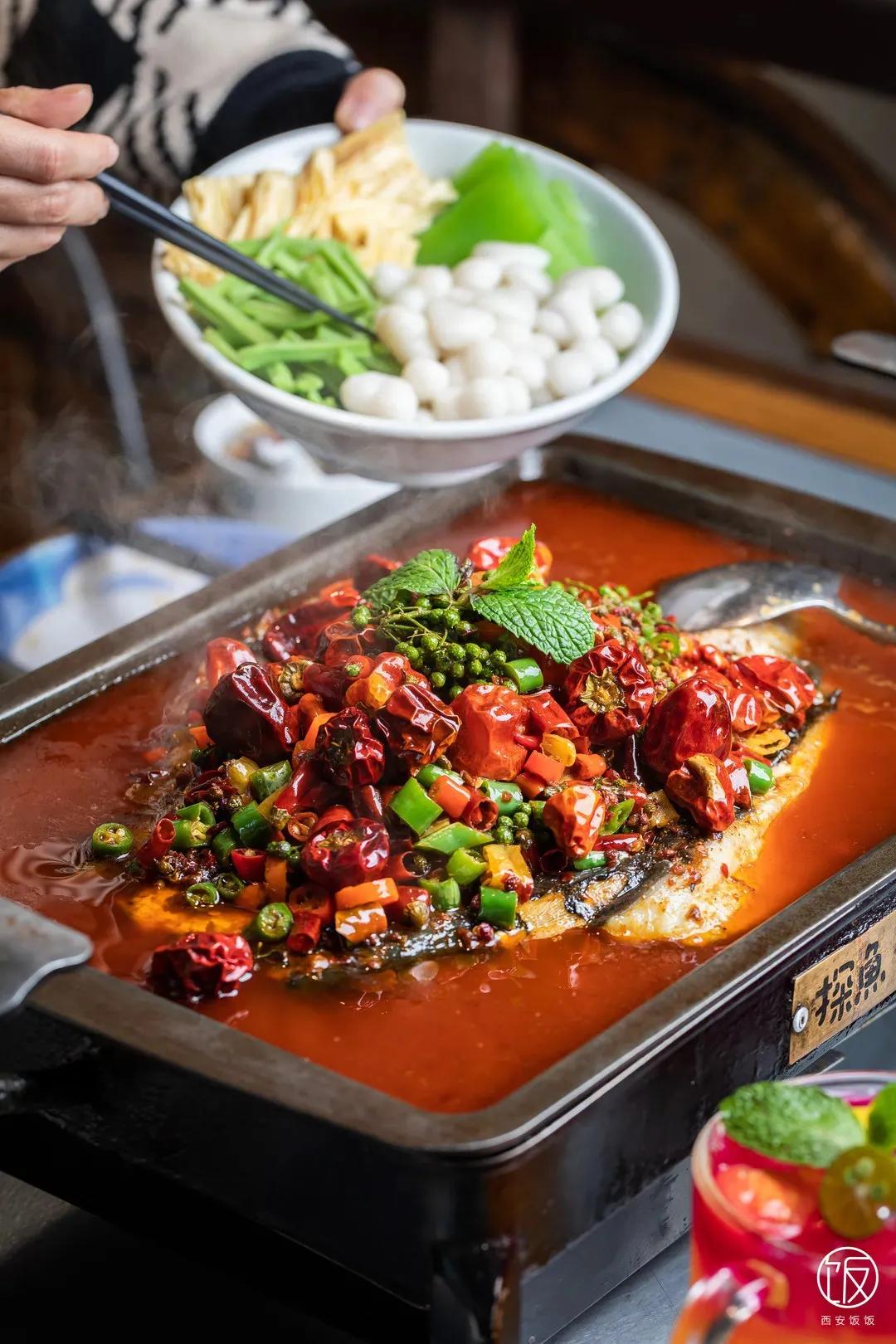 屁屁猩拍了拍你，并递出一张50团100代金券