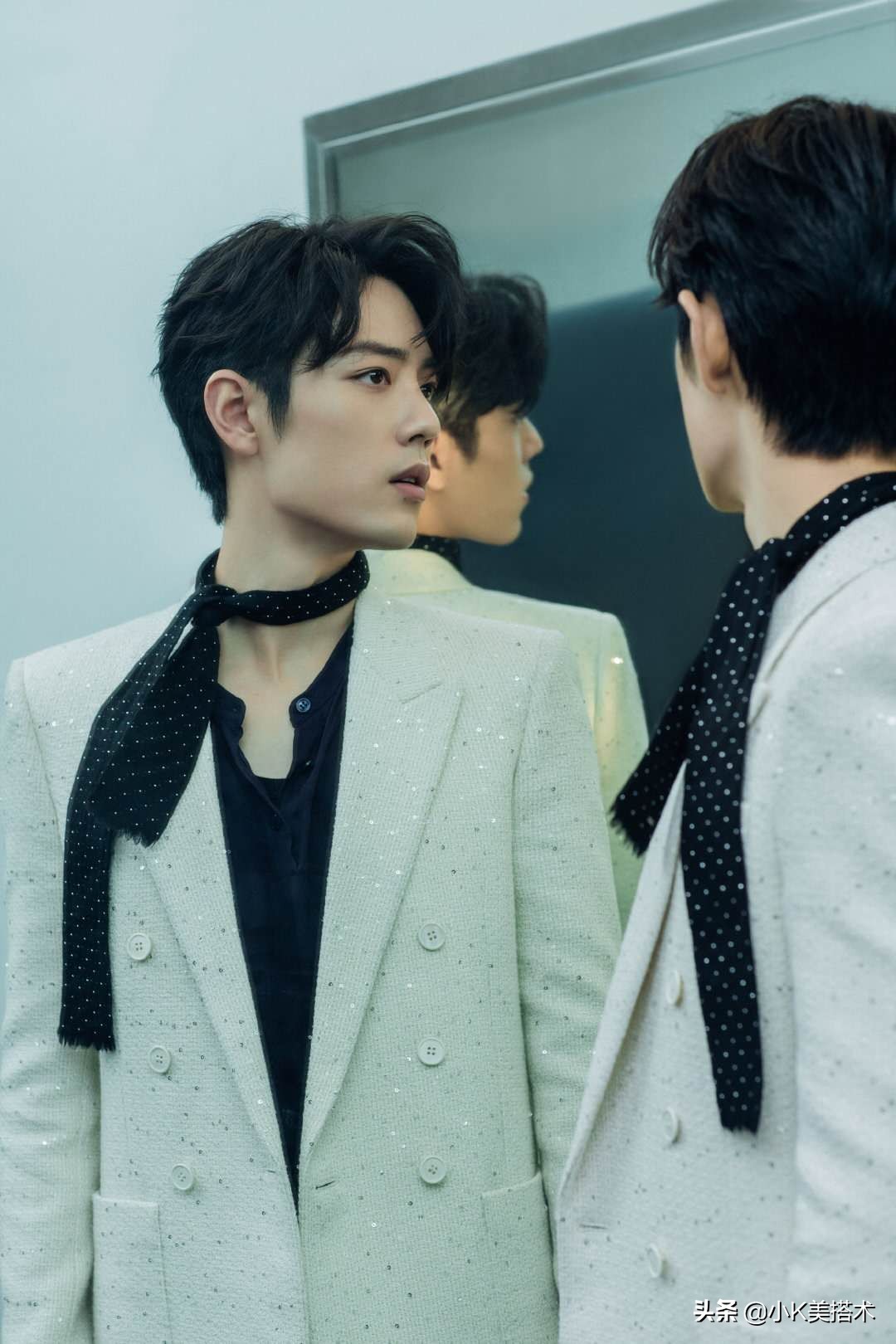 肖战格纹西装穿搭,肖战西装搭配什么颜色