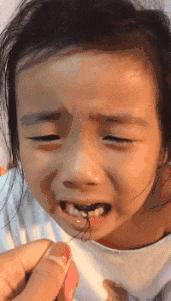 开心一刻gif下雨天,搞笑gif笑到肚子疼意外瞬间特辑