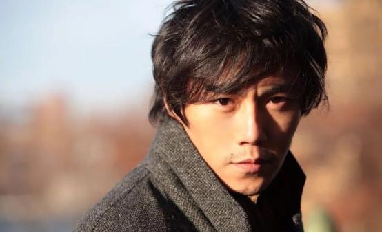 “浪荡子”秦昊的跌宕史，从戏混子到中年顶流，这5个女人太重要