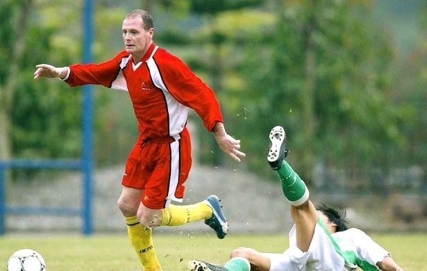 那个在兰州踢过甲B的英国天才：是酒鬼是性瘾者，半生被骂蠢货！