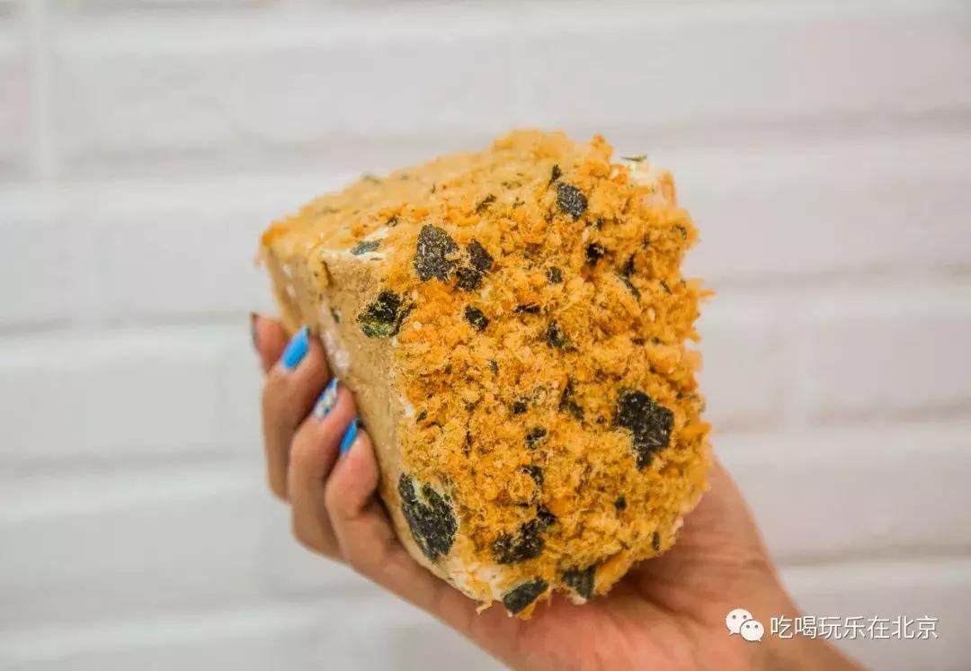 为了吃这个包包，排了80米长队！