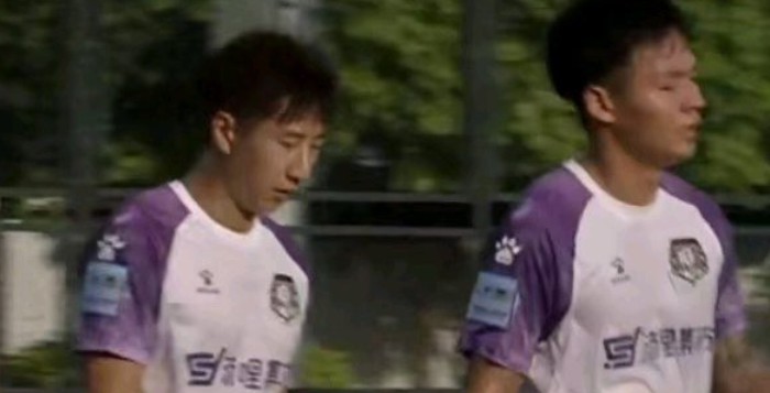 中国足球再现奇葩一幕,中国足球奇葩场面