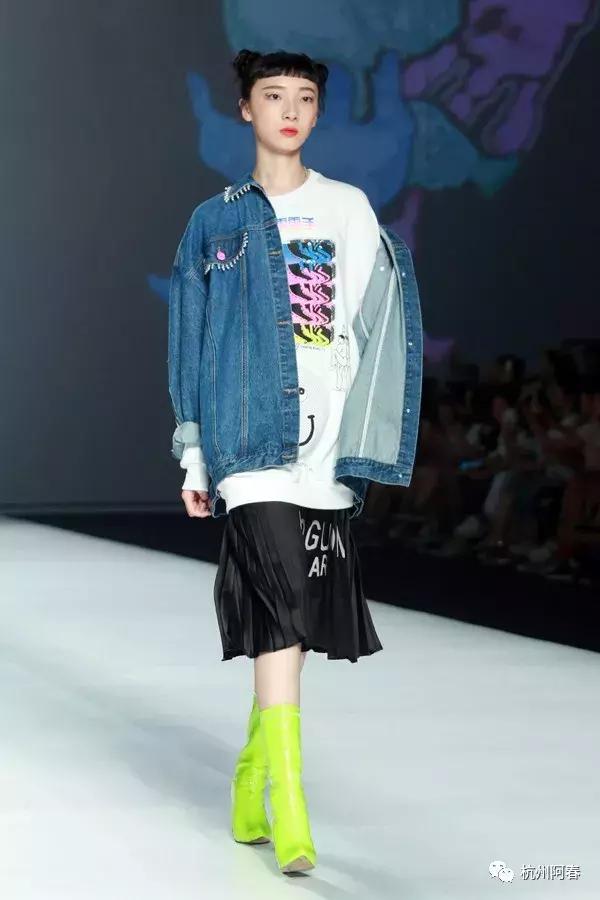 2019广东时装周-秋季：活出新世相·木果果木2020春夏新品发布会