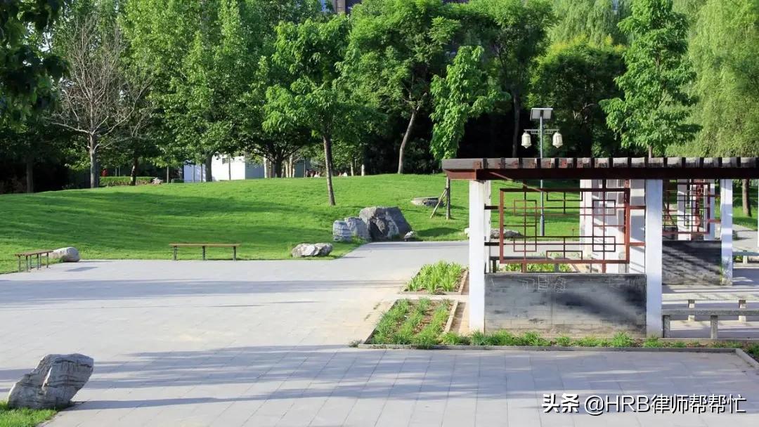 市区周边建设一个足球场,占地20亩足球主题公园规划图