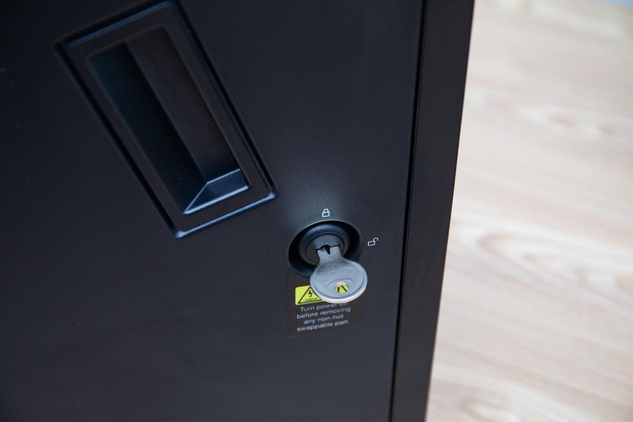 联想thinksystemst58,联想塔式服务器2024