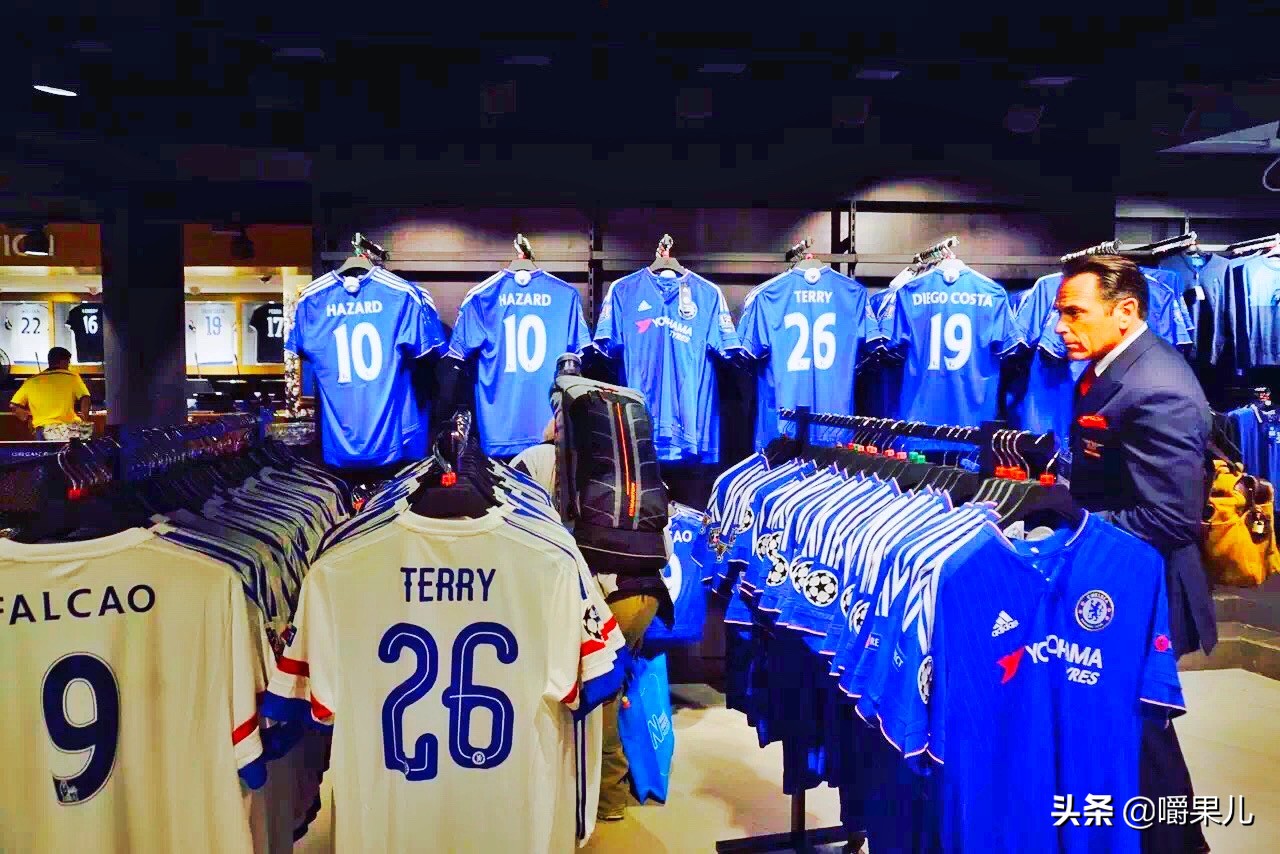 一只狗引发的百年传奇，探访切尔西队的斯坦福桥球场