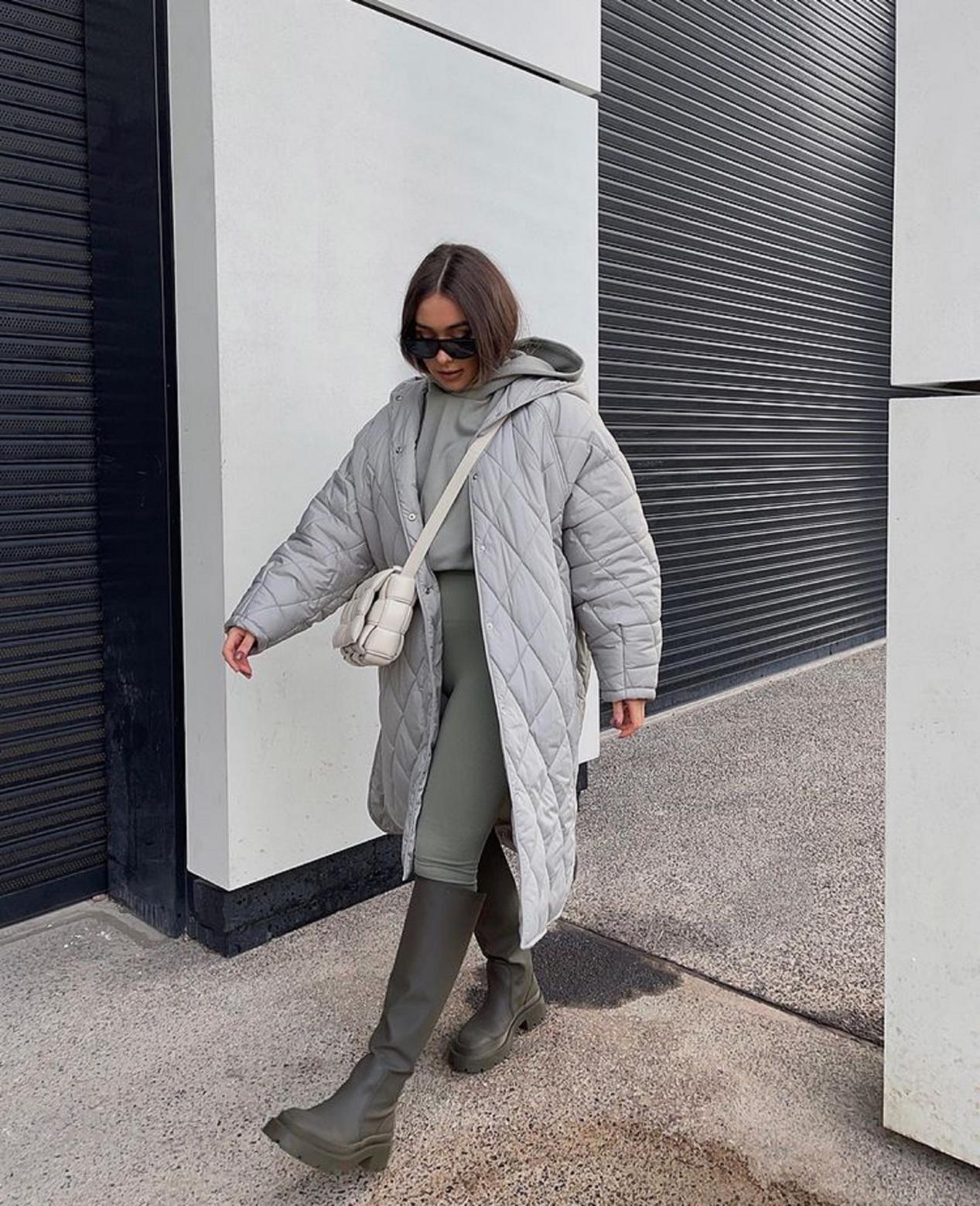 鲨鱼裤羽绒服穿法,今年最火的鲨鱼裤穿搭图片