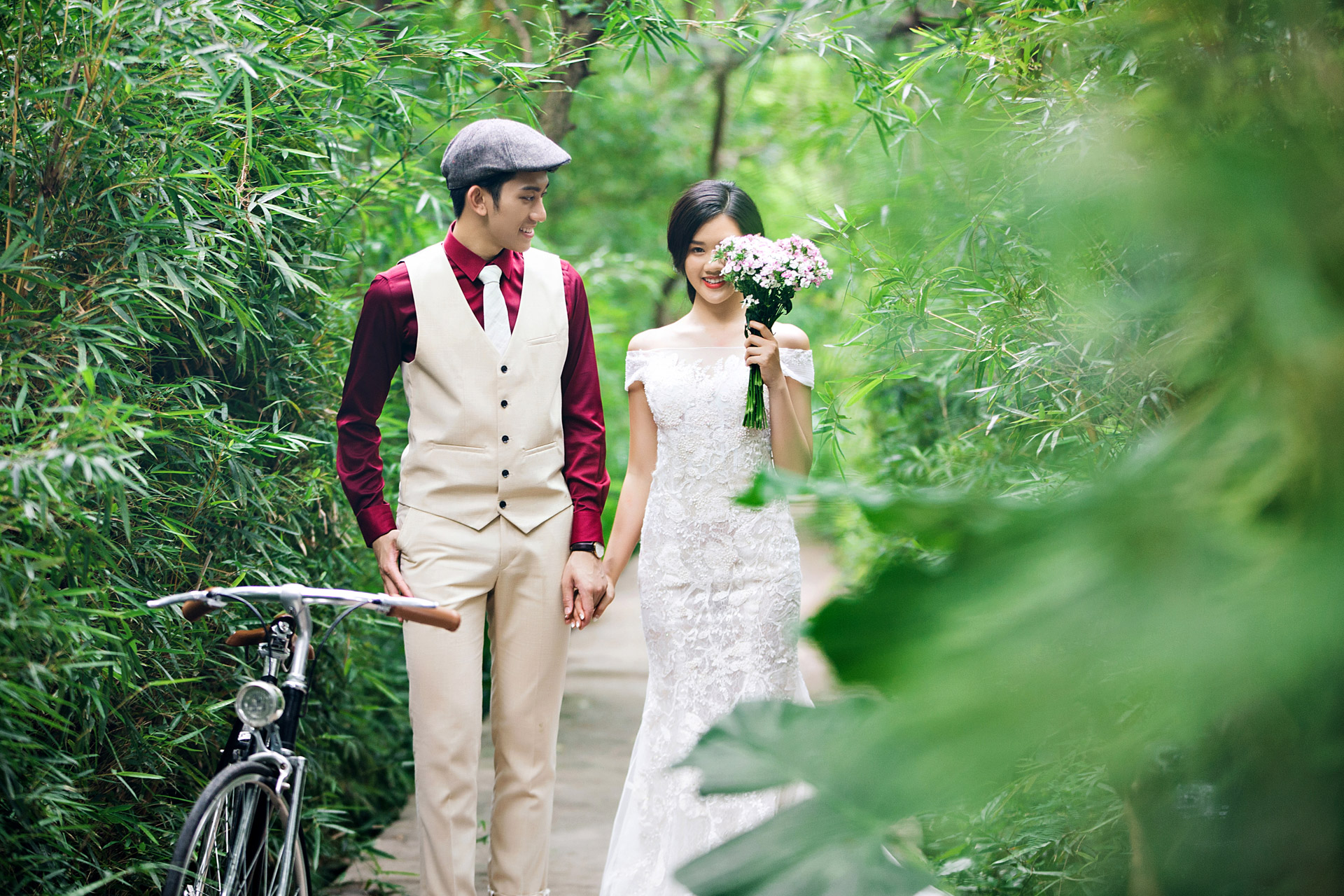 拍婚纱照选衣服的视频应该怎么拍,旅拍婚纱照需要准备道具